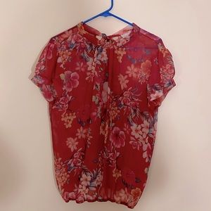 Tropical tie back blouse - vacay ready, pairs perfect with jeans or skirt.